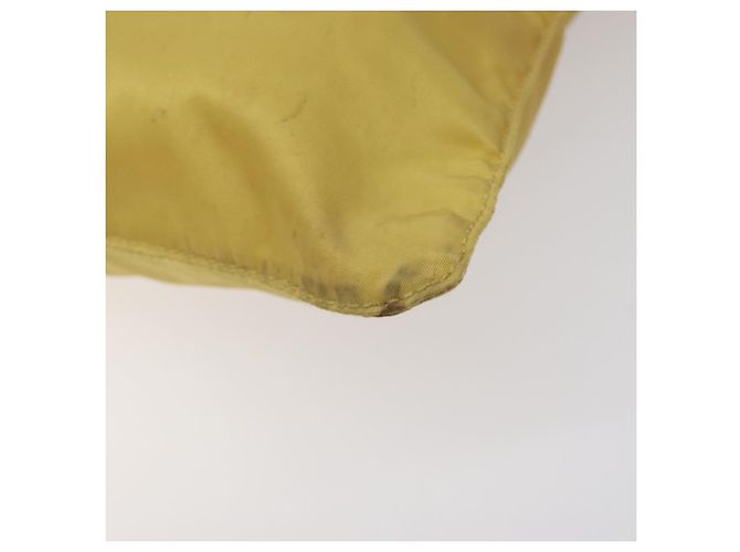 Borsa a Spalla PRADA in Nylon Giallo Auth 127873 - vista 15