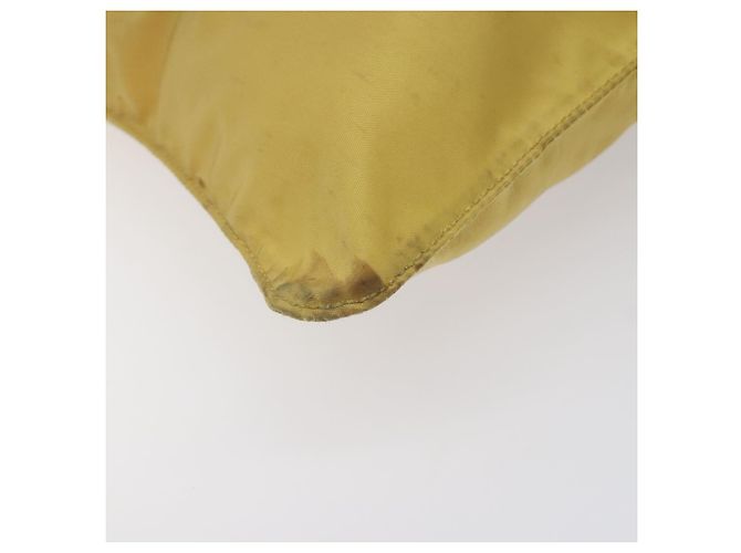 Borsa a Spalla PRADA in Nylon Giallo Auth 127873 - vista 16