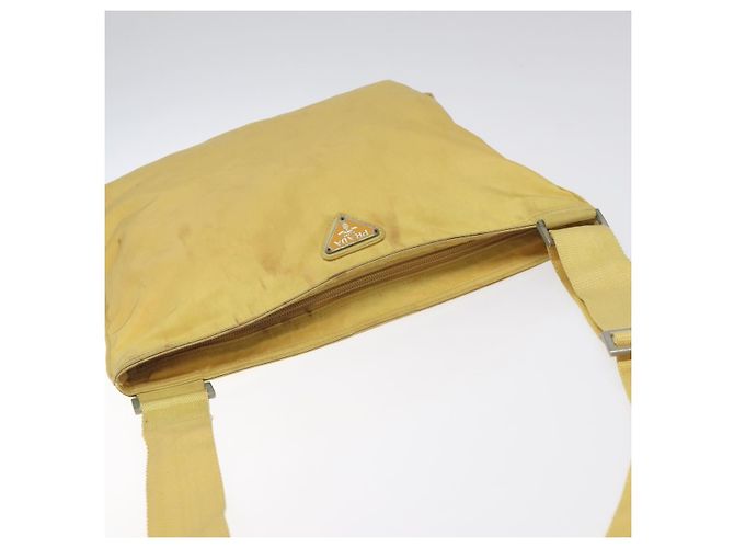 Borsa a Spalla PRADA in Nylon Giallo Auth 127873 - vista 6