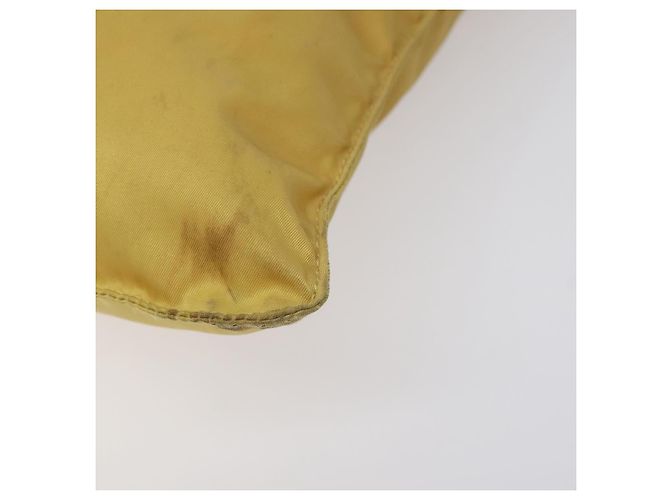 Borsa a Spalla PRADA in Nylon Giallo Auth 127873 - vista 9