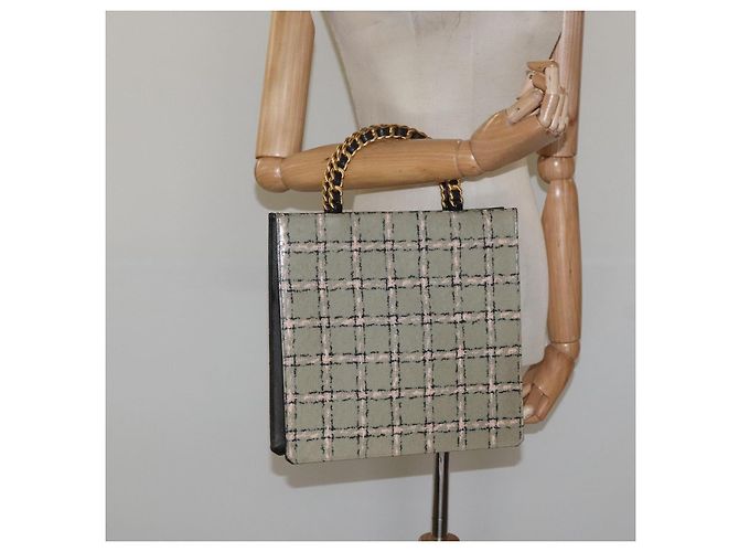 CHANEL Borsa a Mano Choco Bar con Catena in Pelle Smaltata Beige CC Auth bs23554V - vista 23
