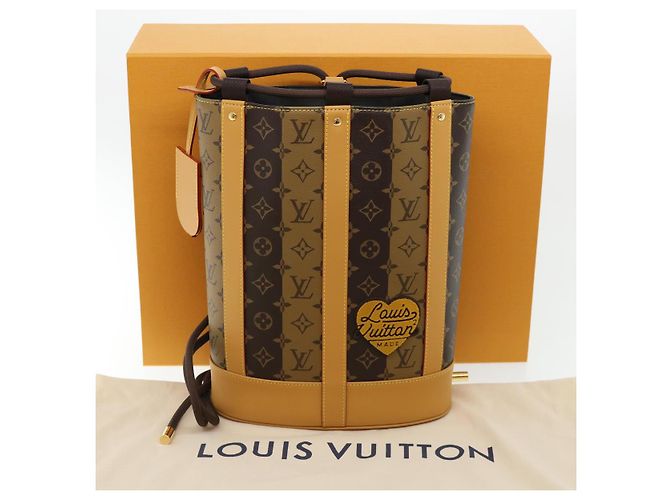 Louis Vuitton Borsa a tracolla Randonnee Monogram Stripe VUITTON M45968 Auth 31989S Monogramma - vista 12