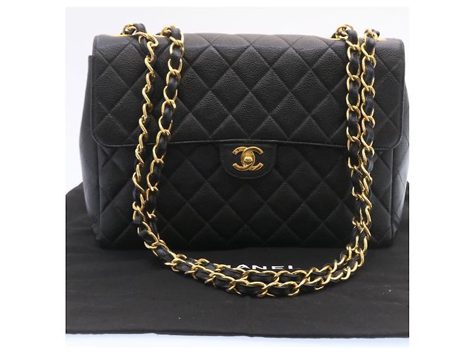 CHANEL Grande Borsa Matelassé 34 con Catena in Pelle Caviar Nera Oro CC Auth 25984SA Nero D'oro - vista 12