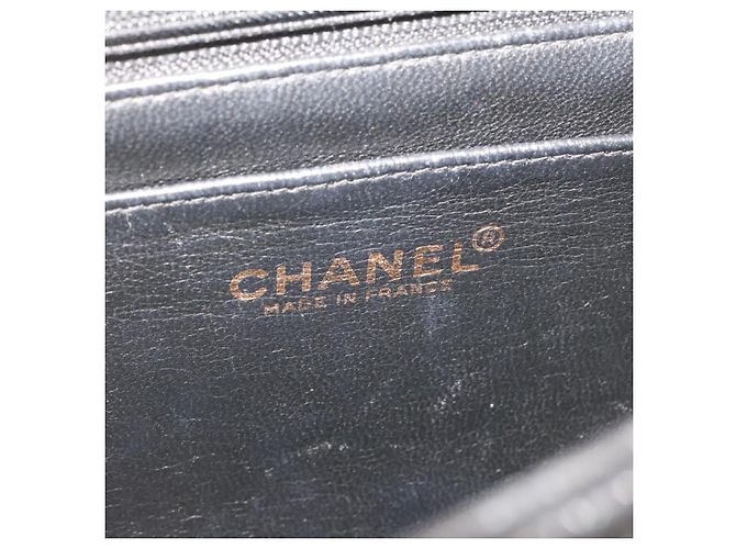 CHANEL Grande Borsa Matelassé 34 con Catena in Pelle Caviar Nera Oro CC Auth 25984SA Nero D'oro - vista 17