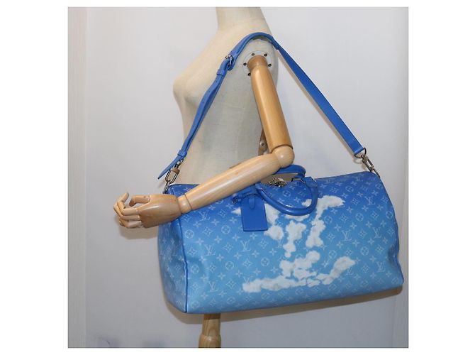 LOUIS VUITTON Borsa Keepall Bandoulière 50 Monogram Clouds M45428 LV Auth 56645S Bianco Blu - vista 25