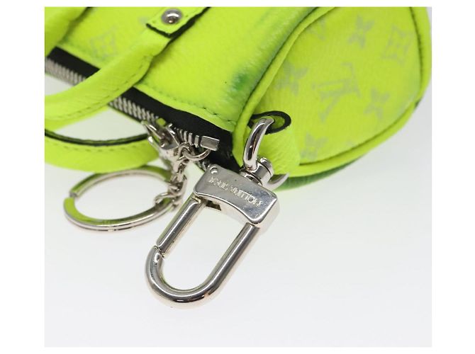 LOUIS VUITTON Taigalama Portachiavi Mini Keepall Charm Giallo M01048 Auth MX390 - vista 14