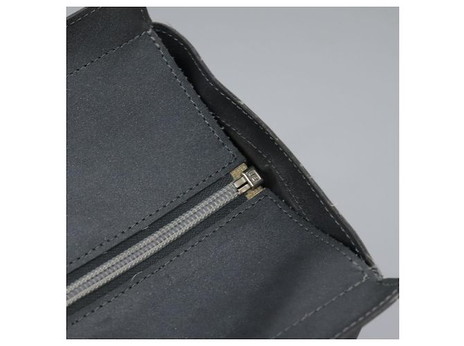 Borsa sportiva CHANEL in nylon grigio e bianco con logo CC Auth ar13479 Marrone - vista 15