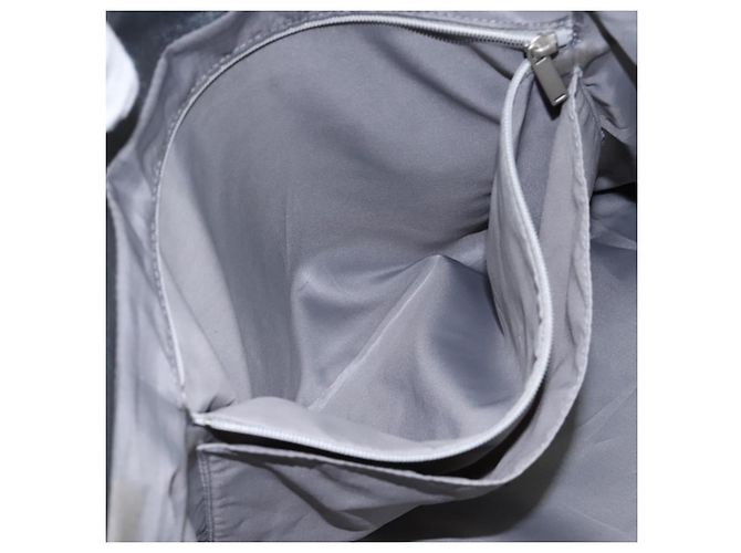 Borsa sportiva CHANEL in nylon grigio e bianco con logo CC Auth ar13479 Marrone - vista 22