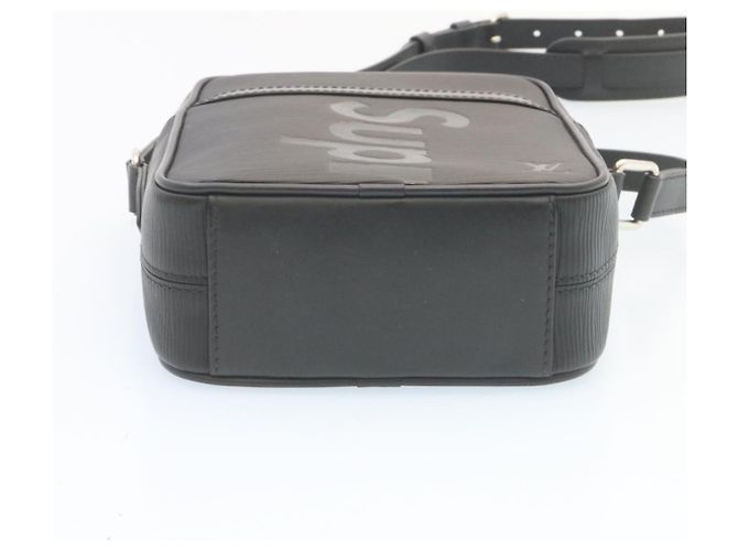 LOUIS VUITTON Borsa a Spalla Danube Epi Supreme Nera M53431 LV Auth ar5973SM Nero - vista 5