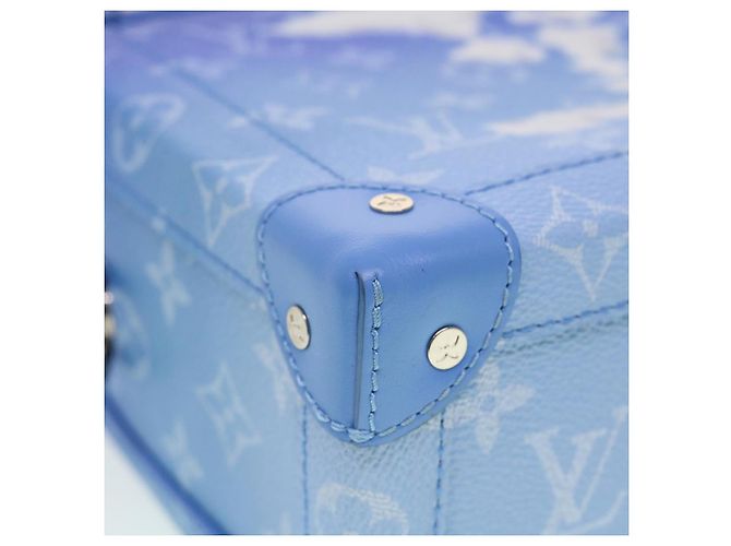 LOUIS VUITTON Borsa a Spalla Soft Trunk Monogram Clouds Blu M45430 LV Auth 42826SM Bianco - vista 15