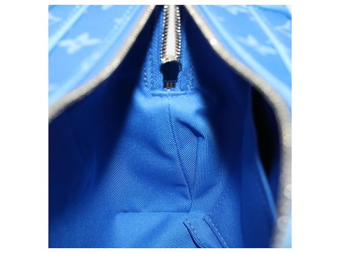 LOUIS VUITTON Borsa a Spalla Soft Trunk Monogram Clouds Blu M45430 LV Auth 42826SM Bianco - vista 17