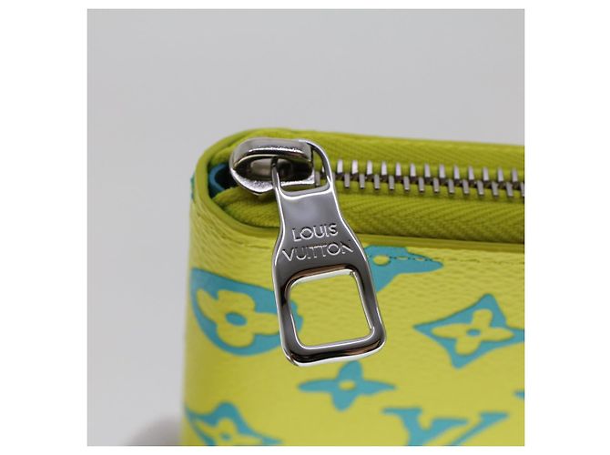 Carteira Vertical Zippy Playground LOUIS VUITTON Amarela M82005 Auth 48507SM Amarelo - vista 8