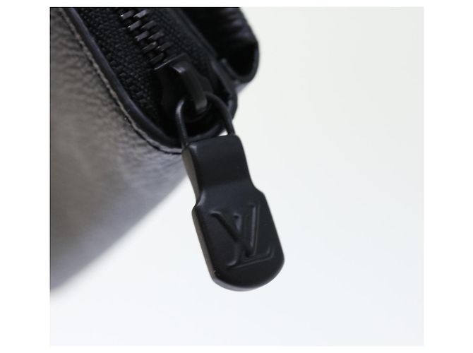 LOUIS VUITTON Monogram Eclipse Discovery Compact Wallet M67630 LV Auth 70054SM - view 7