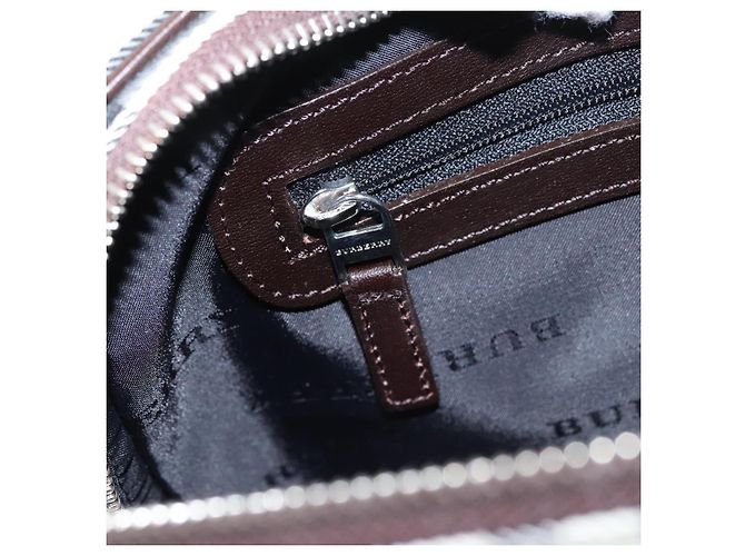 Bolso clutch de nylon beige con estampado Nova Check de BURBERRY Auth BA224AV - vista 23