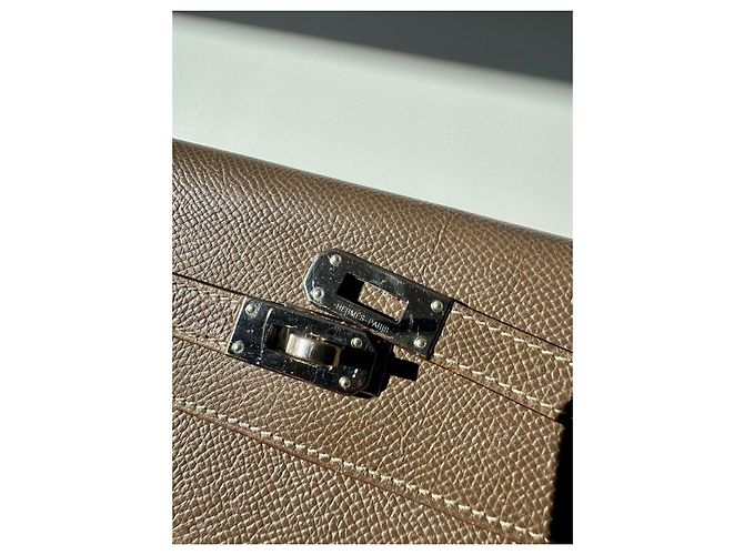 Carteira Hermès Kelly Long Epsom Taupe Camelo - vista 4