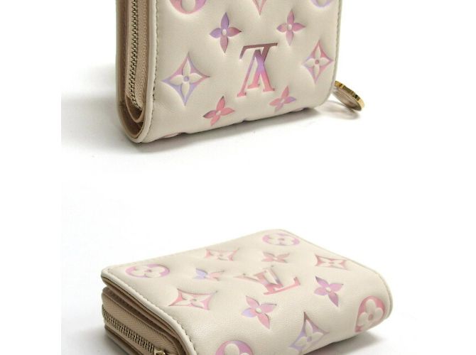 Cartera Bifold Loup Monogram Coussin Louis Vuitton Rosa Beige Monograma - vista 4