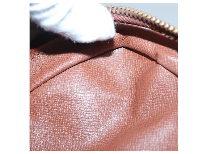 LOUIS VUITTON Borsa Porta Documenti da Viaggio Epi Winnipeg Beige LV Auth bs27743 - vista 12