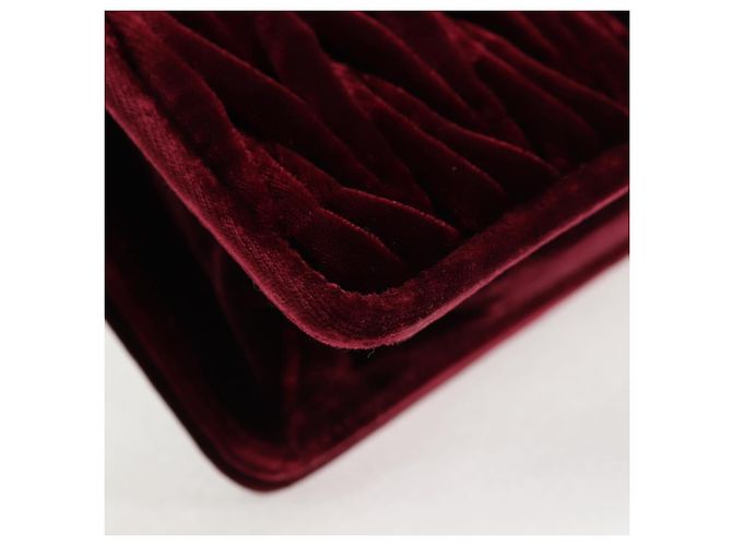 Borsa a Spalla Miu Miu Matelassé Bijoux Velluto Rosso Vino Oro Auth 118941M D'oro Bordò - vista 17