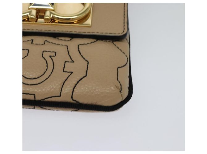 Borsa a Spalla Gancini in Pelle Beige Oro Auth 131785 di Salvatore Ferragamo - vista 14