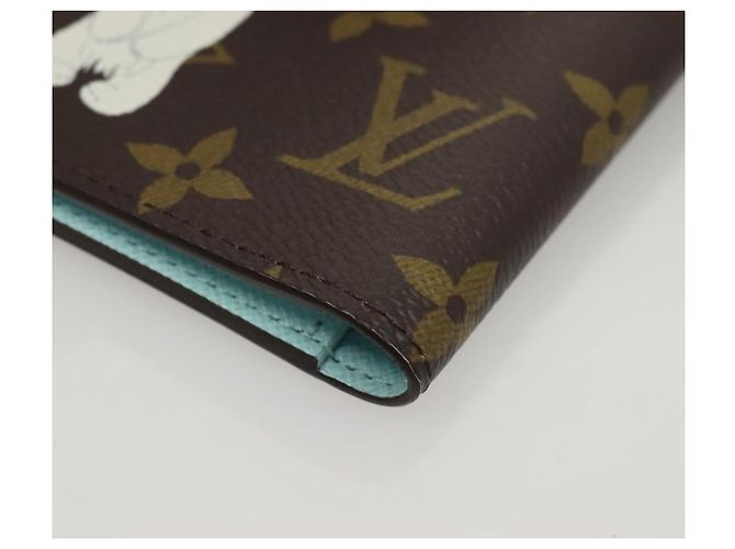 LOUIS VUITTON Noël Vivienne Couverture Passeport Étui à Passeport Auth 132776M Monogramme - vue 16
