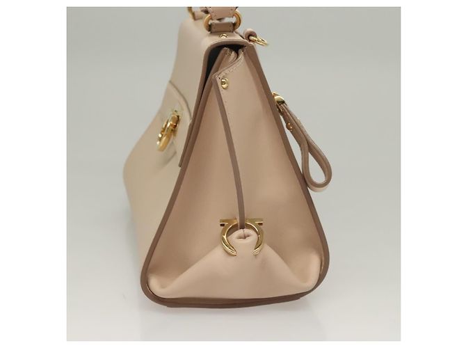 Borsa a mano in pelle Salvatore Ferragamo Gancini Sofia 2 in 1 Beige Oro Auth 131462 D'oro - vista 4