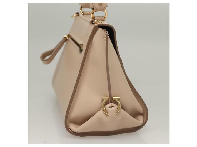 Borsa a mano in pelle Salvatore Ferragamo Gancini Sofia 2 in 1 Beige Oro Auth 131462 D'oro - vista 5