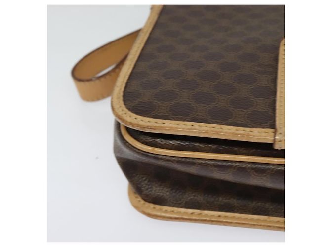Céline Borsa a Spalla in Tela Macadam CELINE in Pelle PVC Marrone Oro Auth 131727 D'oro - vista 9