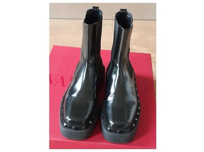 Stivaletti Rockstud Valentino Garavani in pelle nera Nero - vista 2