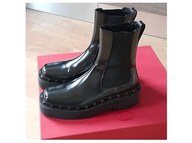 Stivaletti Rockstud Valentino Garavani in pelle nera Nero - vista 3