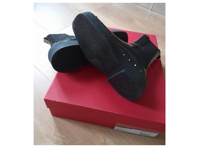 Stivaletti Rockstud Valentino Garavani in pelle nera Nero - vista 6