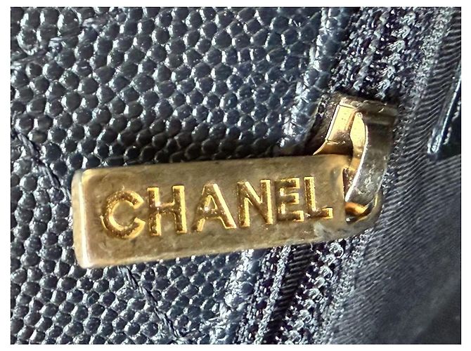 Borsa a spalla Chanel in pelle beige con finiture dorate - vista 10