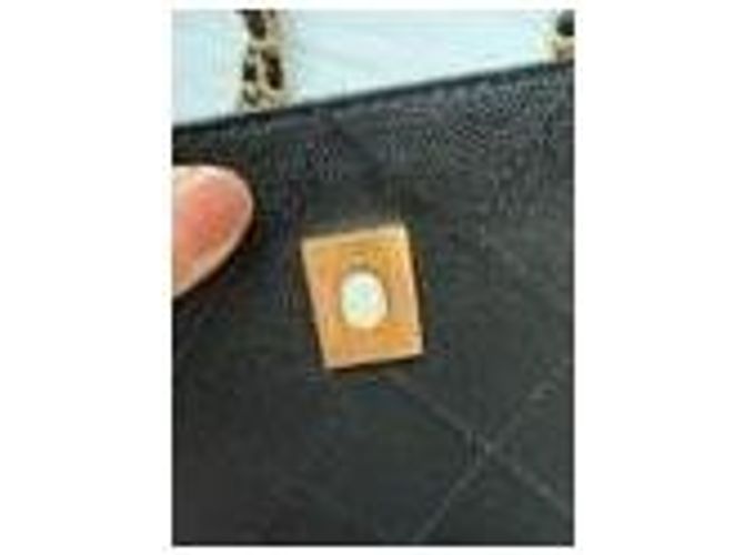 Borsa a spalla Chanel in pelle beige con finiture dorate - vista 13