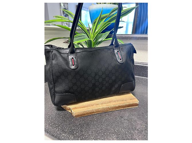 Borsa a spalla Gucci in nylon nero - vista 11