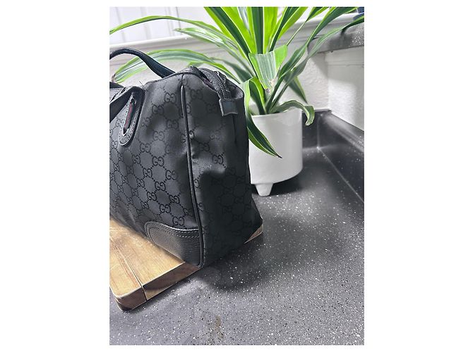 Borsa a spalla Gucci in nylon nero - vista 4