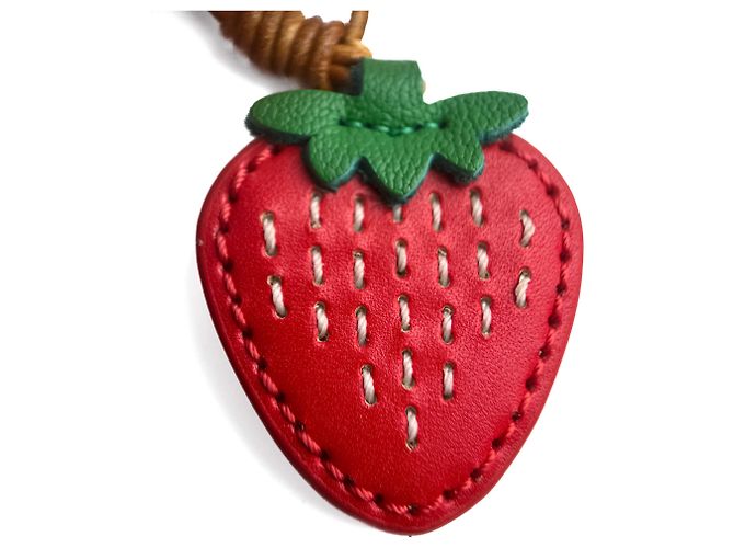 Autre Marque Charm in pelle rosso fragola - vista 3