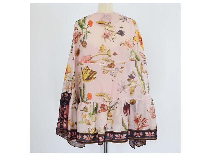 Cape-Bluse mit Schnecken- und Blumenmuster in Hellrosa Biyan Pink - Ansicht 3