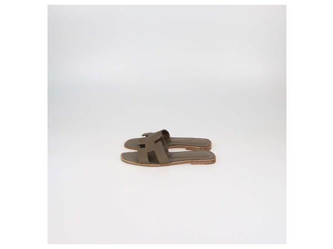 Sandali Oran Epsom Etoupe di Hermès Taupe - vista 4