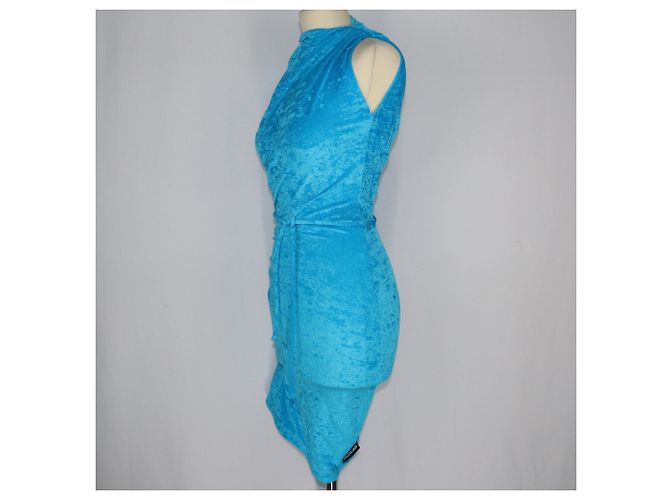 Balenciaga Blaues gerafftes Samtkleid mit einem Schulterträger - Ansicht 2
