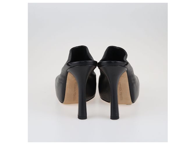 Bottega Veneta Mule a punta quadrata nera Nero - vista 5