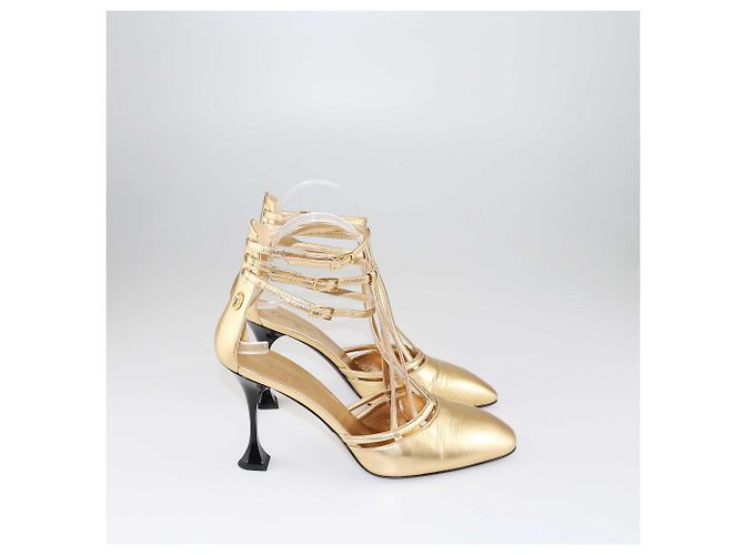Chanel Gold Interlocking CC Logo T Strap Pumps Golden - view 3