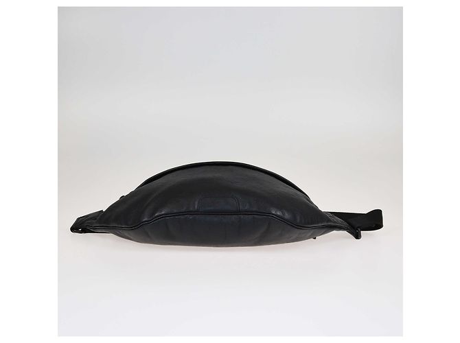 Borsa Bumbag Discovery Monogram Nera Louis Vuitton Nero - vista 4