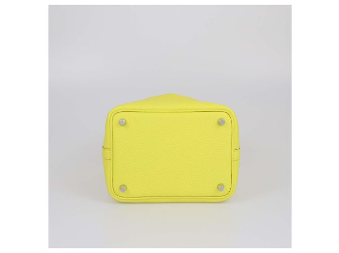 Borsa Picotin Lock 18 in alligatore Mimosa/Lime e pelle Clémence di Hermès D'oro - vista 4