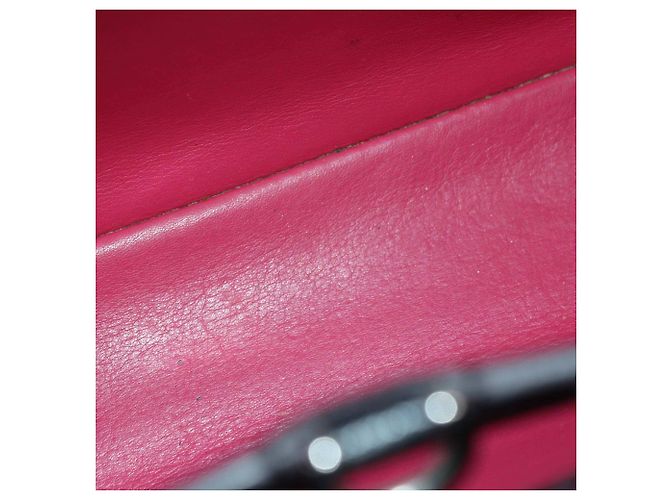 Borsa Capucines PM in Taurillon Nero Louis Vuitton - vista 5