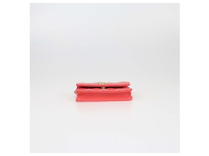 Wallet On Chain Mini portafoglio trapuntato a catena rosa albicocca di Chanel - vista 4