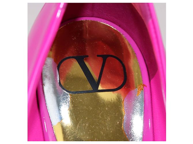 Décolleté Valentino in vernice rosa con un chiodo - vista 6