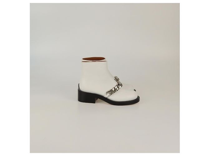 Botines Laura de Cadena Blanca Givenchy Blanco - vista 4