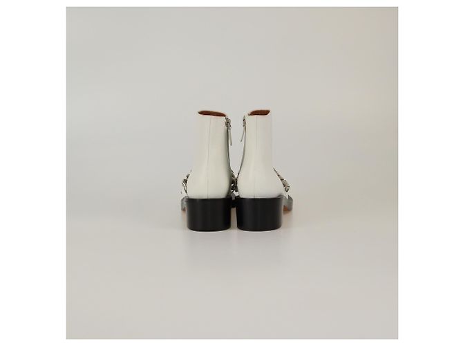 Botines Laura de Cadena Blanca Givenchy Blanco - vista 5