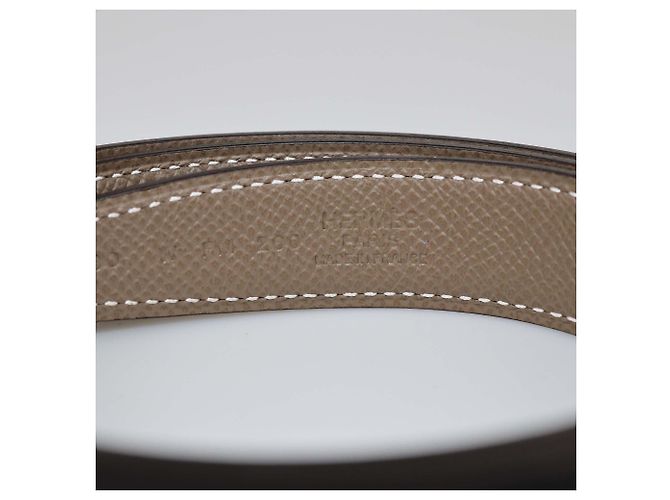 Cinturón reversible Mini Constance en Swift y Epsom Negro/Etoupe de Hermès Gris pardo - vista 5
