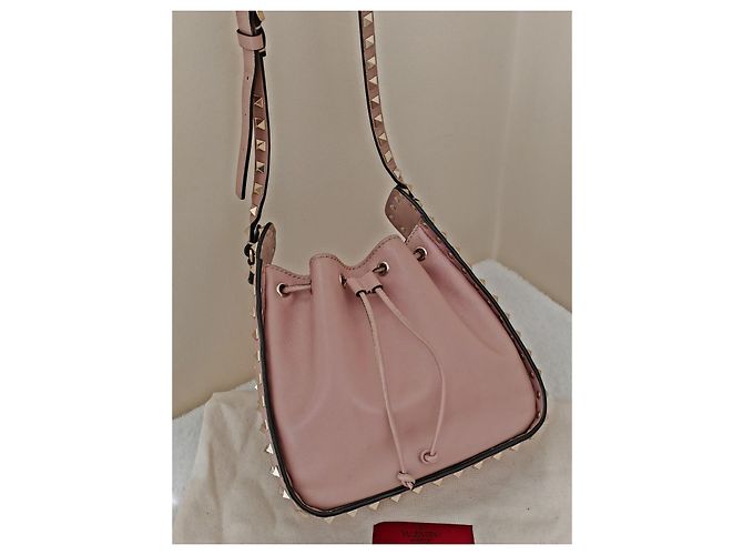 Borsa a secchiello Valentino Garavani in pelle pesca - vista 2