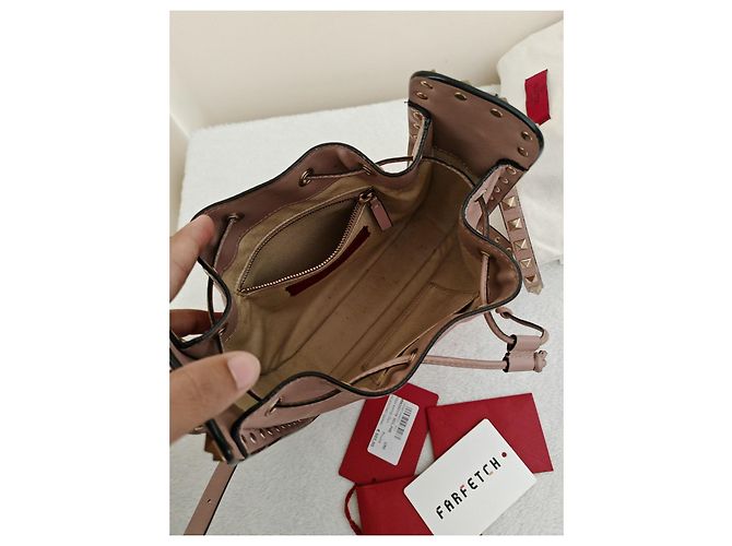 Borsa a secchiello Valentino Garavani in pelle pesca - vista 6